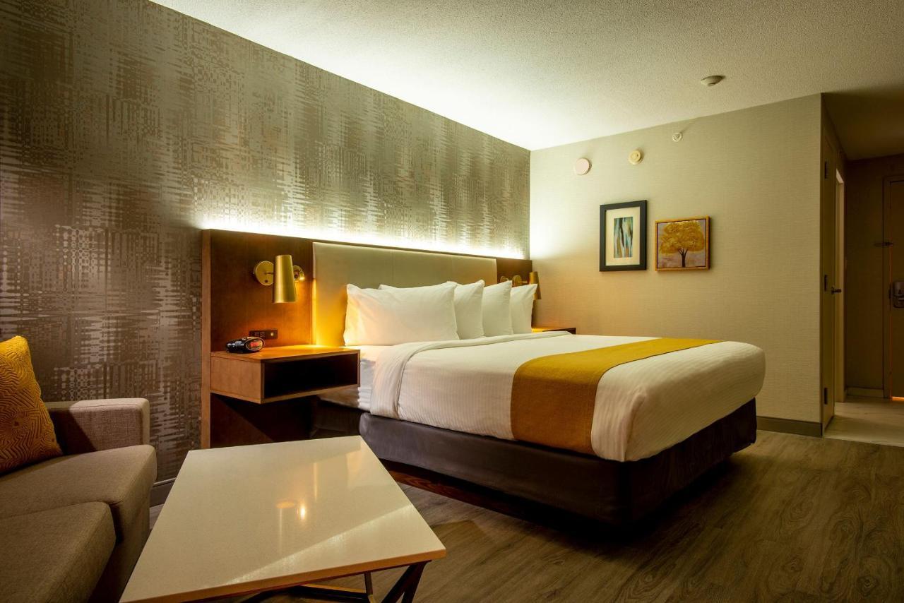 Atlantica Hotel Halifax Room photo